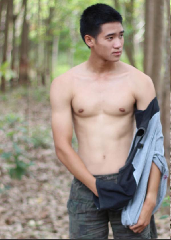 Alexis-Men-2